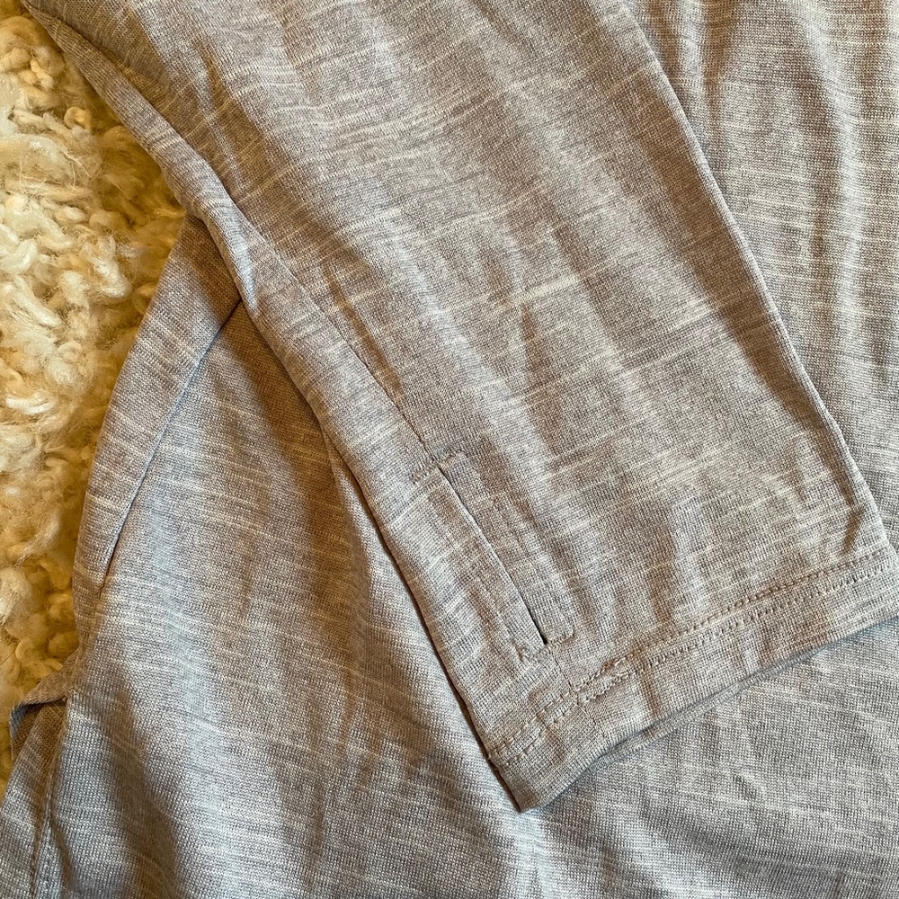 Reebok Running Pullover - Picture 4 of 7